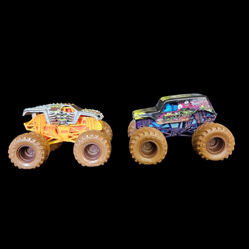 Lot of 2 Monster Jam Mini Trucks Son Uva Digger Max D Mudders Diecast